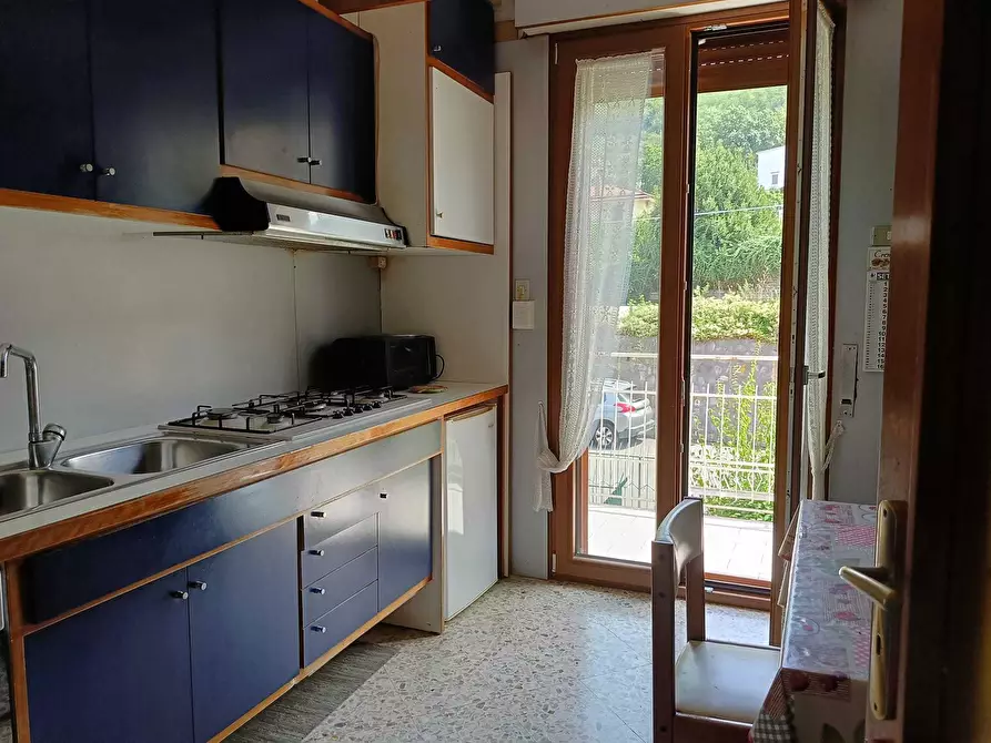 Immagine 11 di Pentalocale in vendita  in Via Giuseppe Vitale 64 a Cava De' Tirreni