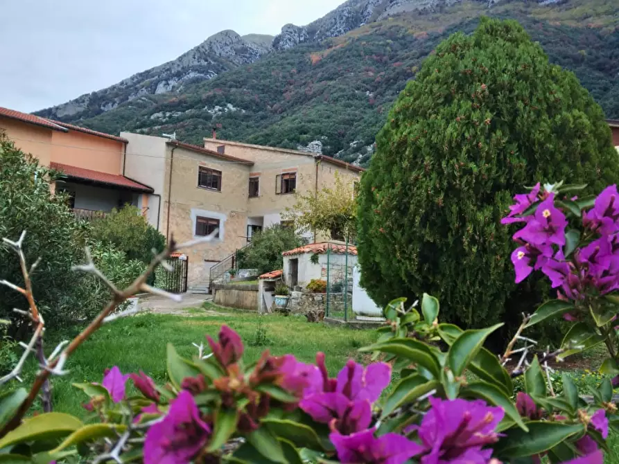 Immagine 3 di Porzione di casa in vendita  in Via Tiro a Segno 31 a Monteforte Cilento