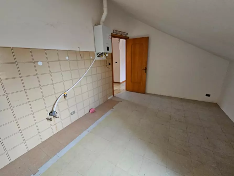 Immagine 23 di Pentalocale in vendita  in Via Benedetto da Cesino 38A a Genova