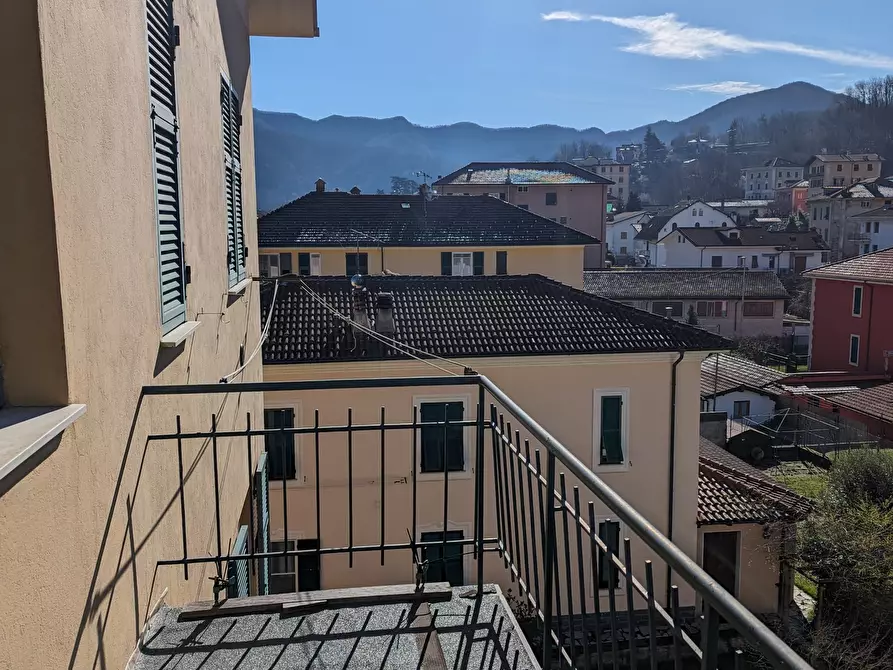 Immagine 32 di Quadrilocale in vendita  in Via Padre Francesco Borghero 33 a Ronco Scrivia