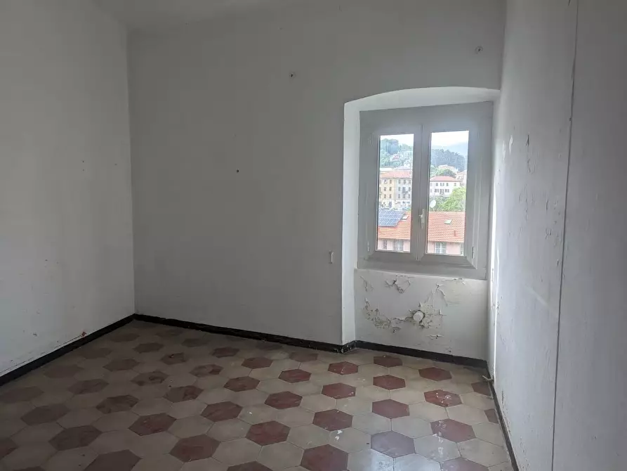 Immagine 7 di Bilocale in vendita  in Via Beata Chiara 18 a Genova