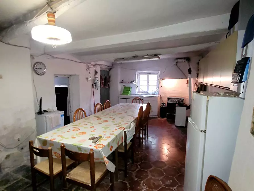 Immagine 80 di Pentalocale in vendita  in Via Campi 7 a Serra Riccò