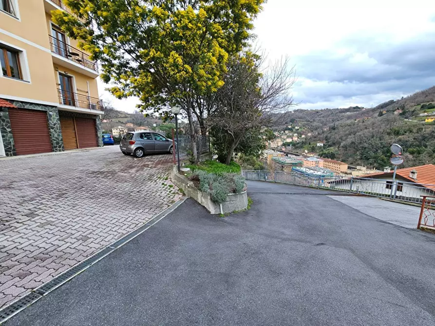 Immagine 40 di Pentalocale in vendita  in Via Benedetto da Cesino 38A a Genova