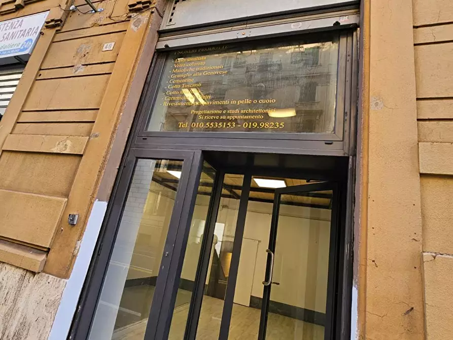 Immagine 14 di Locale commerciale in vendita  in Via Giovanni Tommaso Invrea 46 a Genova