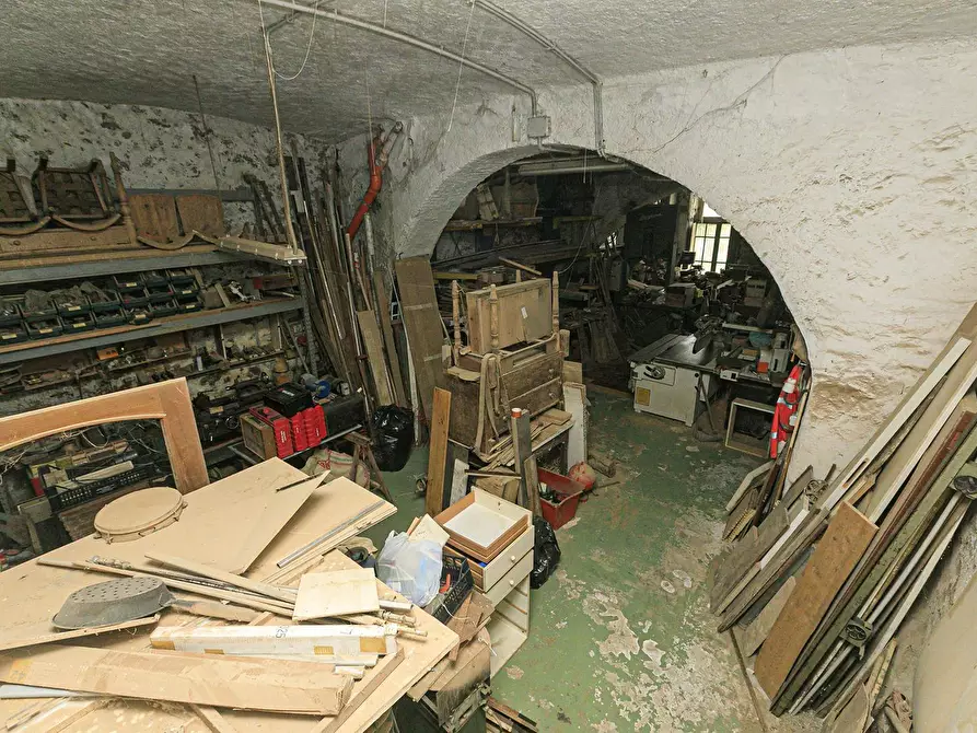 Immagine 35 di Quadrilocale in vendita  in Via Ennio Del Monte 5 a Campomorone