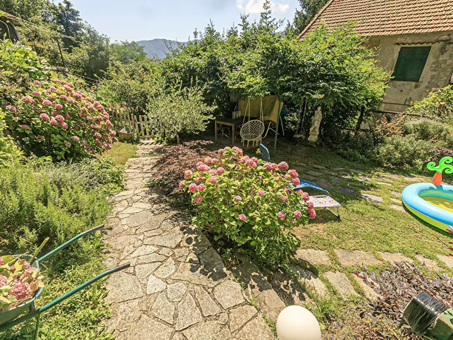 Immagine 38 di Villa in vendita  in Via Monte Carlo 7 a Campomorone