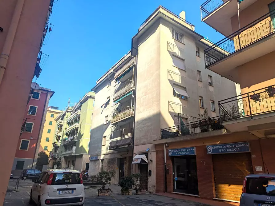 Immagine 27 di Trilocale in vendita  in Via Monte Pertica 3 a Genova