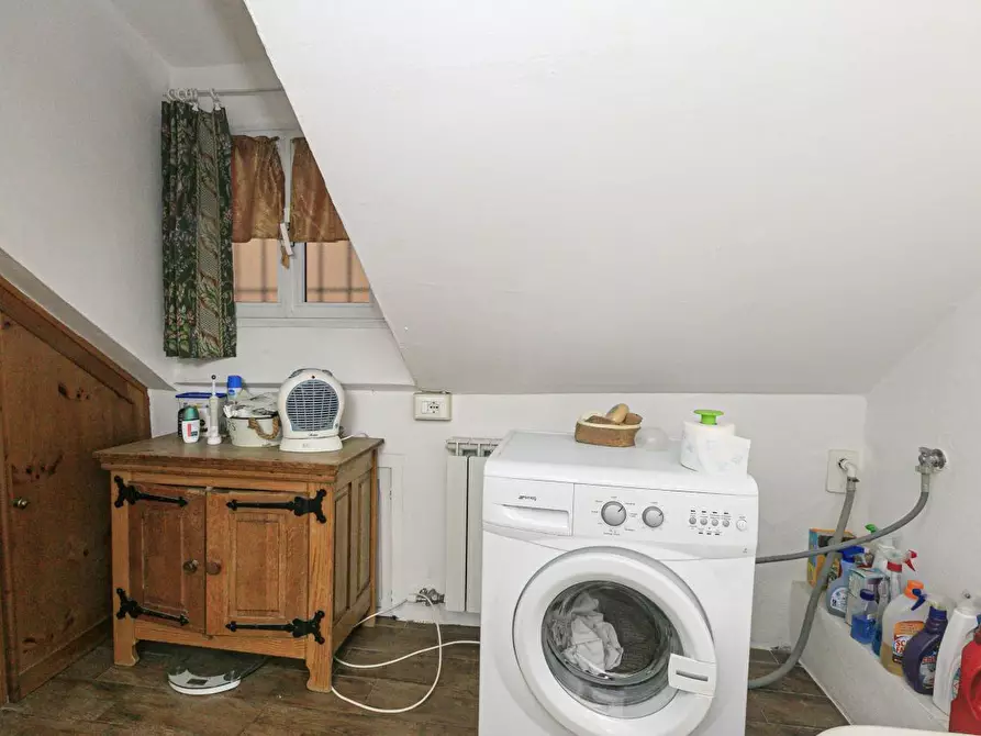 Immagine 30 di Quadrilocale in vendita  in Via Beata Chiara 13 a Genova