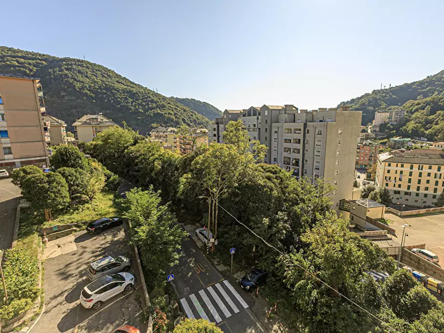 Immagine 45 di Pentalocale in vendita  in Via delle Acacie 10 a Genova