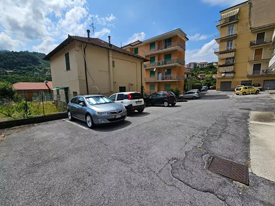 Immagine 44 di Quadrilocale in vendita  in Via Campomorone 105 a Genova