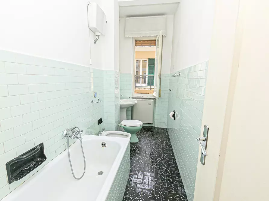 Immagine 11 di Trilocale in vendita  in Via Alcide De Gasperi 44 a Campomorone