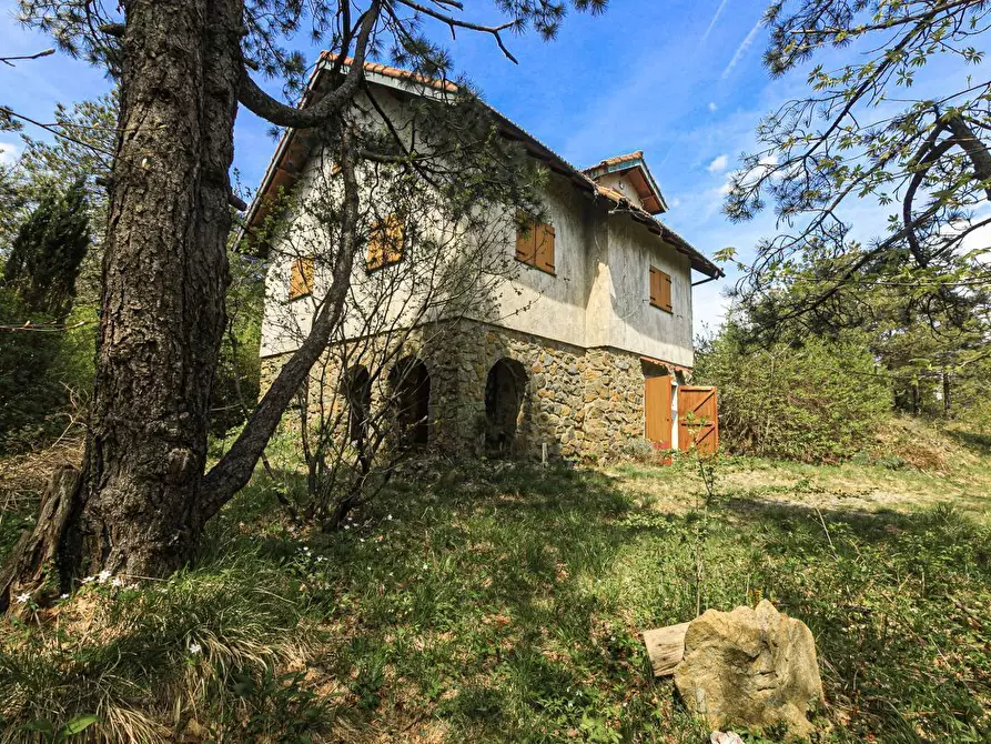 Immagine 2 di Casa indipendente in vendita  in via ai piani di praglia a Ceranesi