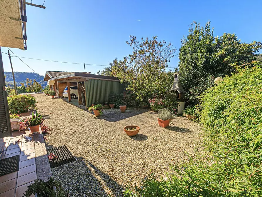 Immagine 62 di Pentalocale in vendita  in Via Costigliolo a Mignanego