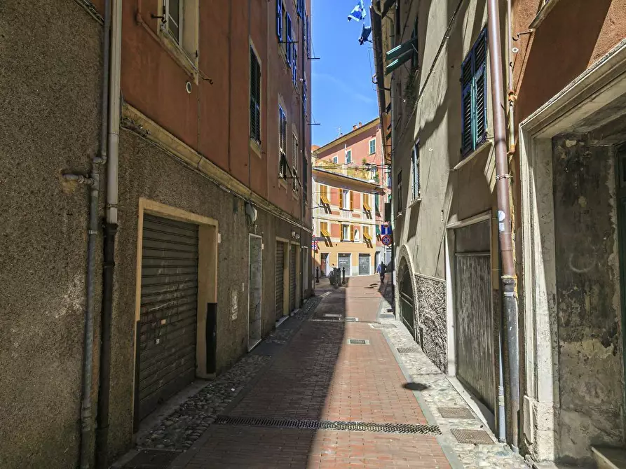 Immagine 23 di Bilocale in vendita  in Via Beata Chiara 4 a Genova