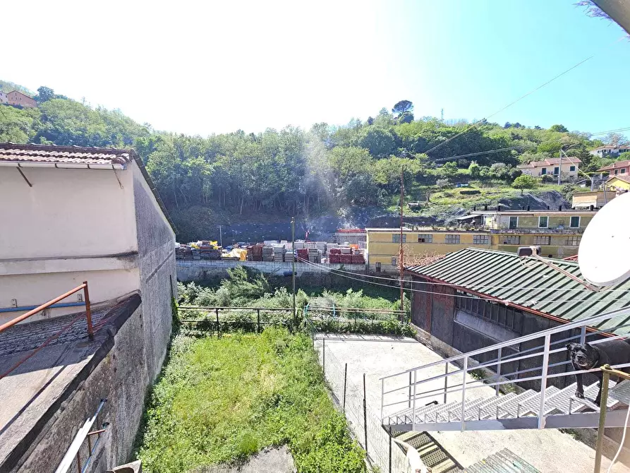 Immagine 26 di Quadrilocale in vendita  in Via Martiri della Libertà 225 a Campomorone