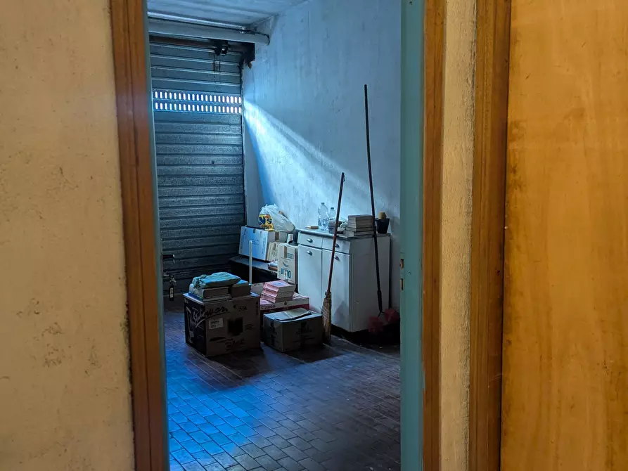 Immagine 5 di Garage in vendita  in Via Circonvallazione 41r a Genova