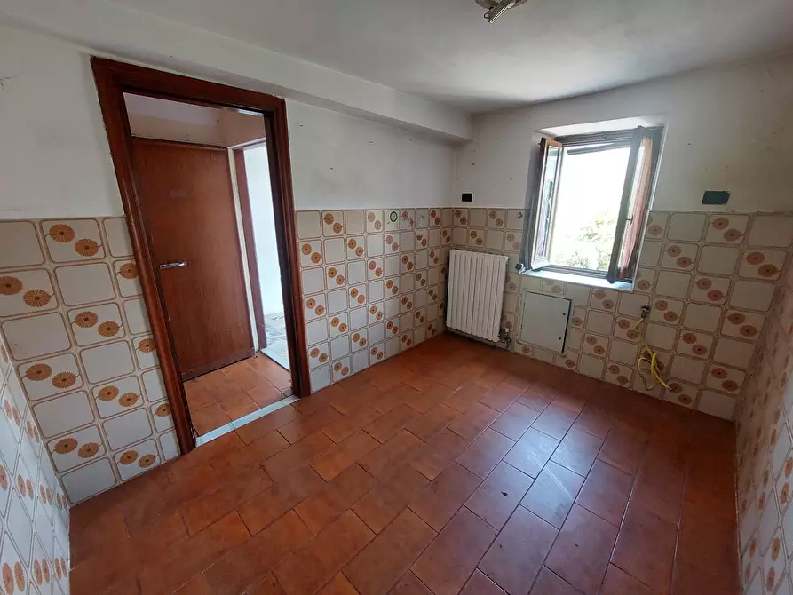 Immagine 3 di Bilocale in vendita  in Via Cremeno 10 a Genova