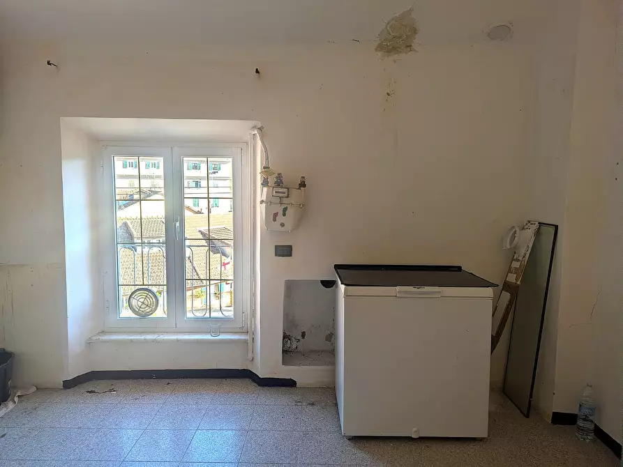 Immagine 5 di Bilocale in vendita  in Via Beata Chiara 10 a Genova