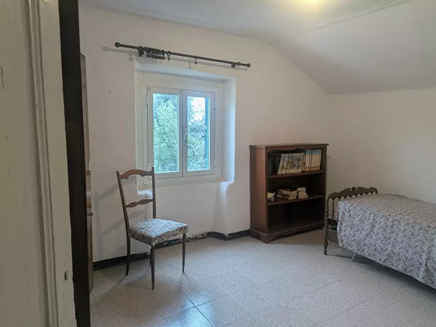 Immagine 12 di Quadrilocale in vendita  in Via Fiume 187 a Mignanego