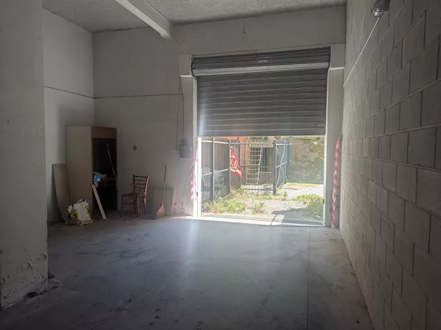 Immagine 3 di Garage in vendita  in Via Pieve di Cadore 18/4 a Genova