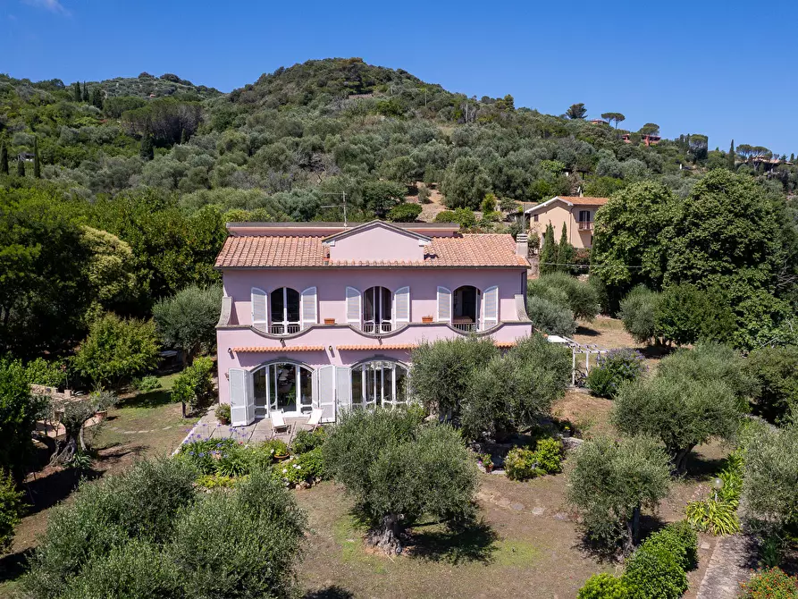 Immagine 1 di Villa in vendita  in SP161 21 a Monte Argentario