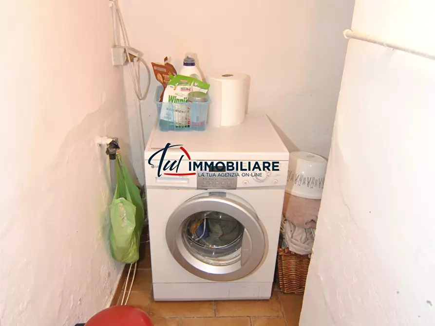 Immagine 10 di Casa indipendente in vendita  in Piazza della Chiesa 16 a Livorno