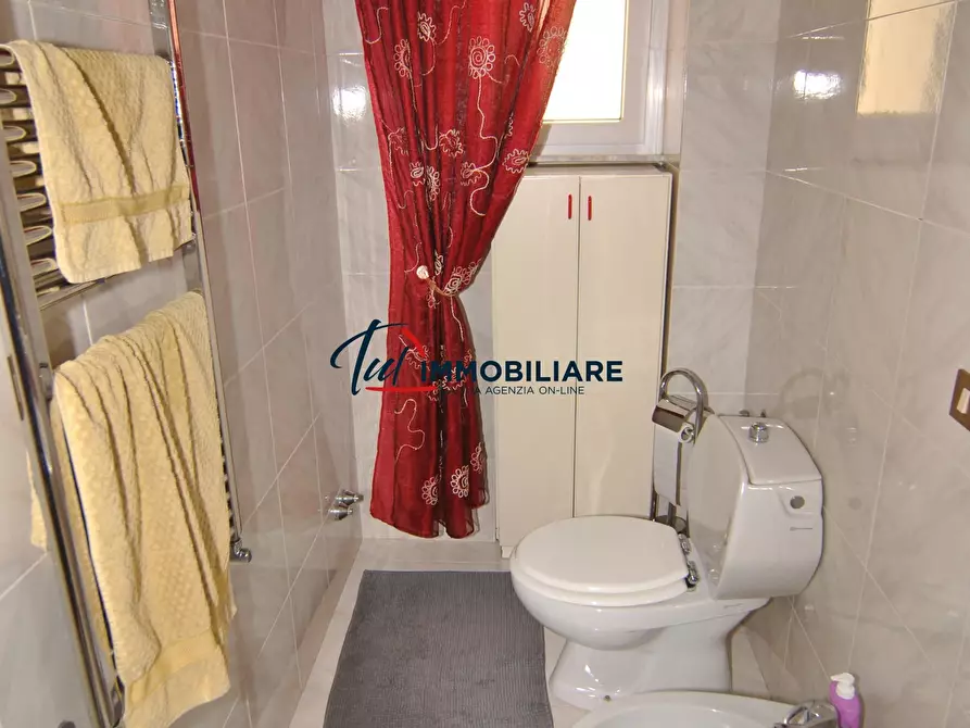 Immagine 39 di Pentalocale in vendita  in Viale Fabbricotti 3 a Livorno