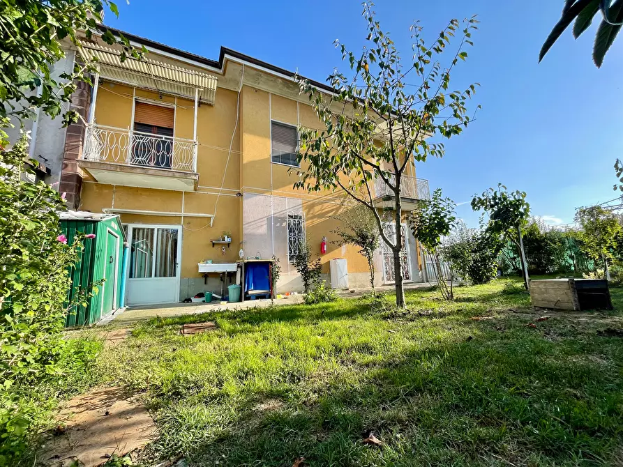 Immagine 3 di Villetta a schiera in vendita  in Via Bricco San Martino 44 a Lequio Tanaro