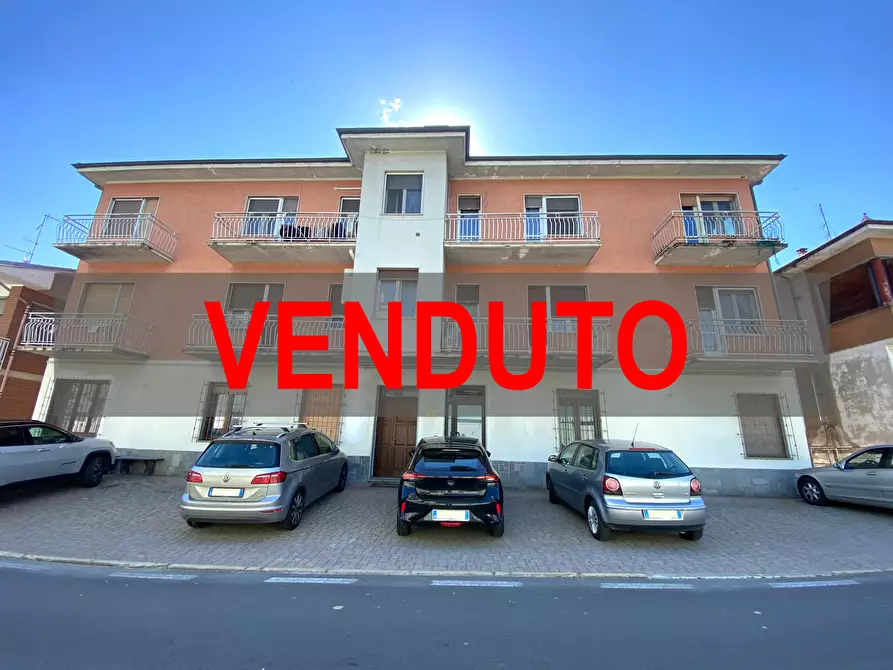 Immagine 1 di Trilocale in vendita  in SP661 16 a Monchiero