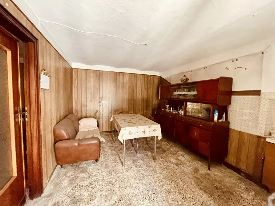 Immagine 5 di Porzione di casa in vendita  in Via Padre Reginaldo Giuliani 10 a Belvedere Langhe