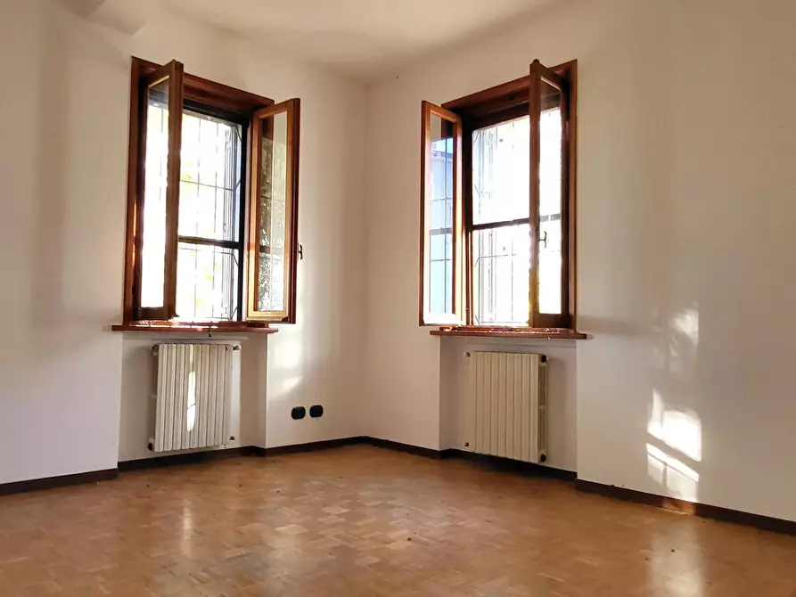 Immagine 29 di Villa in vendita  in Strada Cornazzano 3 a Sissa Trecasali