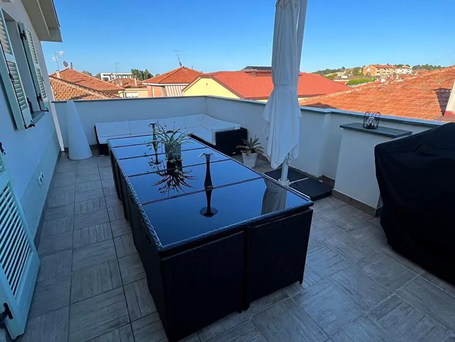 Immagine 31 di Attico in vendita  a Senigallia