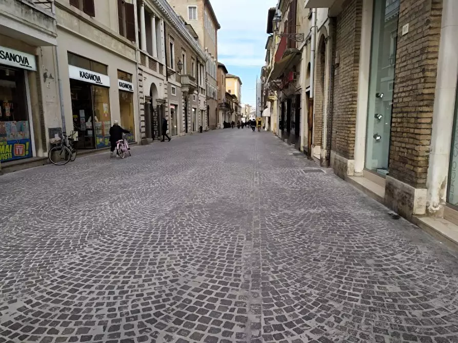 Immagine 6 di Appartamento in vendita  a Senigallia