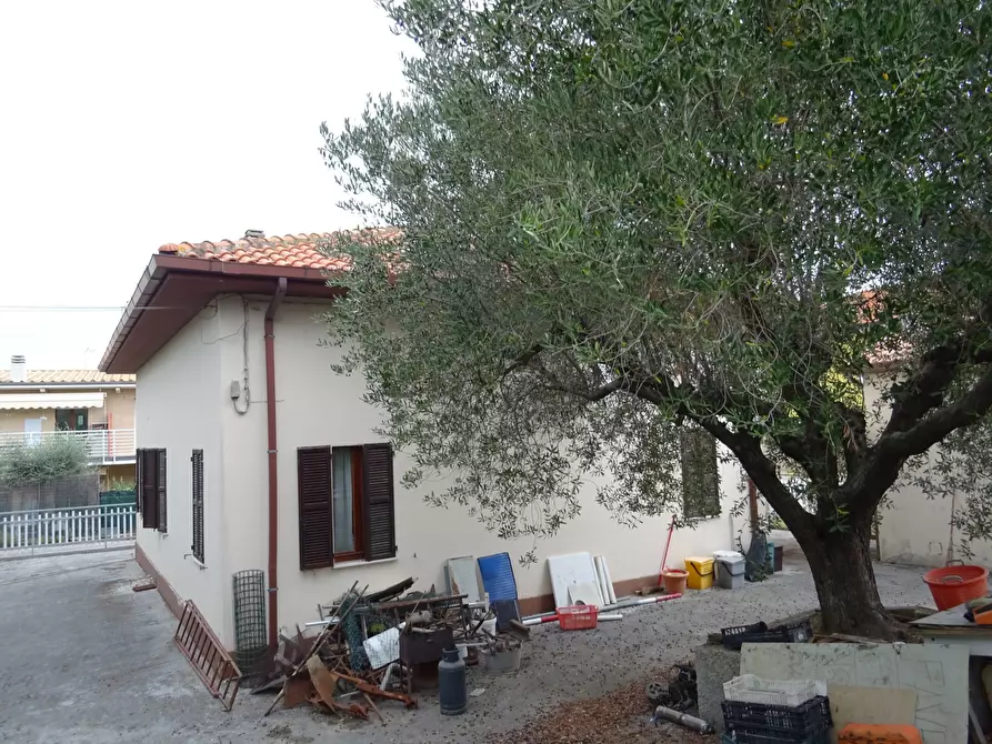 Immagine 22 di Casa indipendente in vendita  a Senigallia