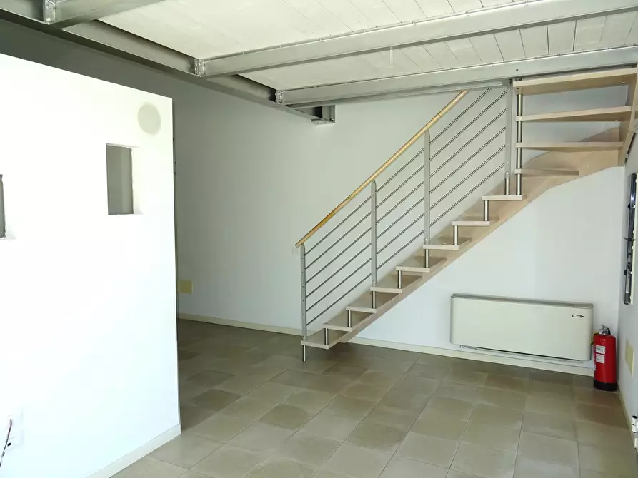 Immagine 3 di Ufficio in vendita  a Senigallia