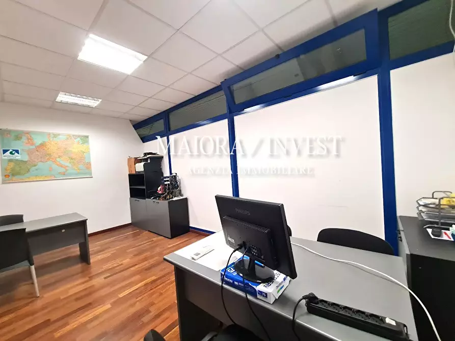 Immagine 9 di Ufficio in vendita  a San Benedetto Del Tronto