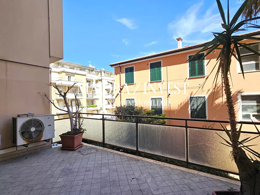 Immagine 6 di Ufficio in affitto  a San Benedetto Del Tronto