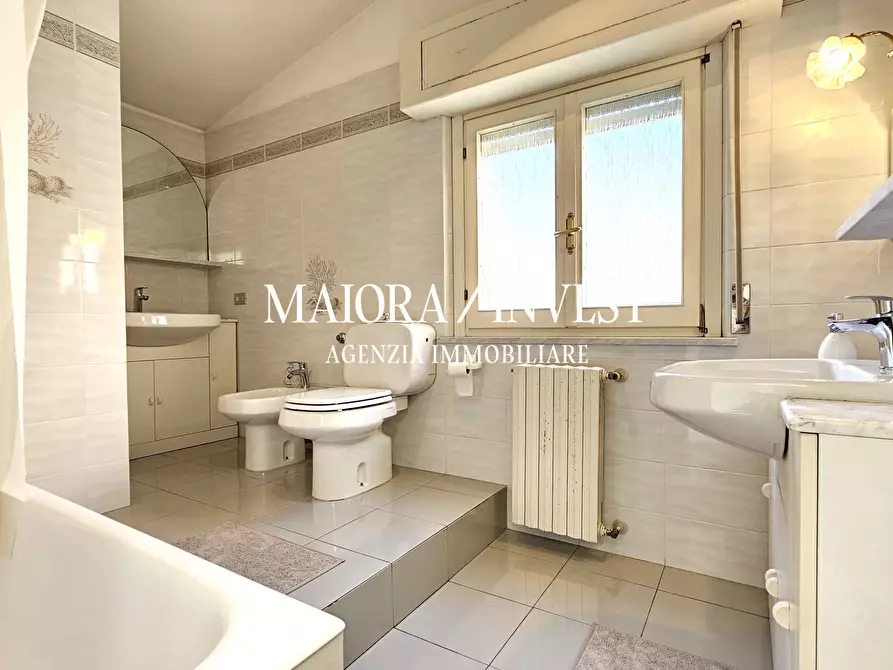 Immagine 17 di Villa in vendita  a Grottammare