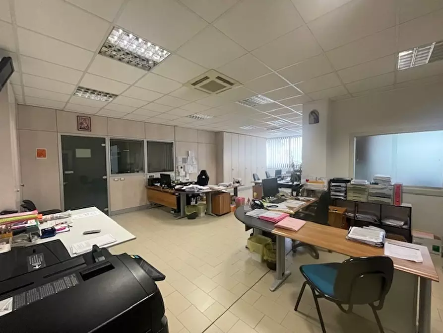 Immagine 2 di Ufficio in vendita  in Via Pomezia a San Benedetto Del Tronto