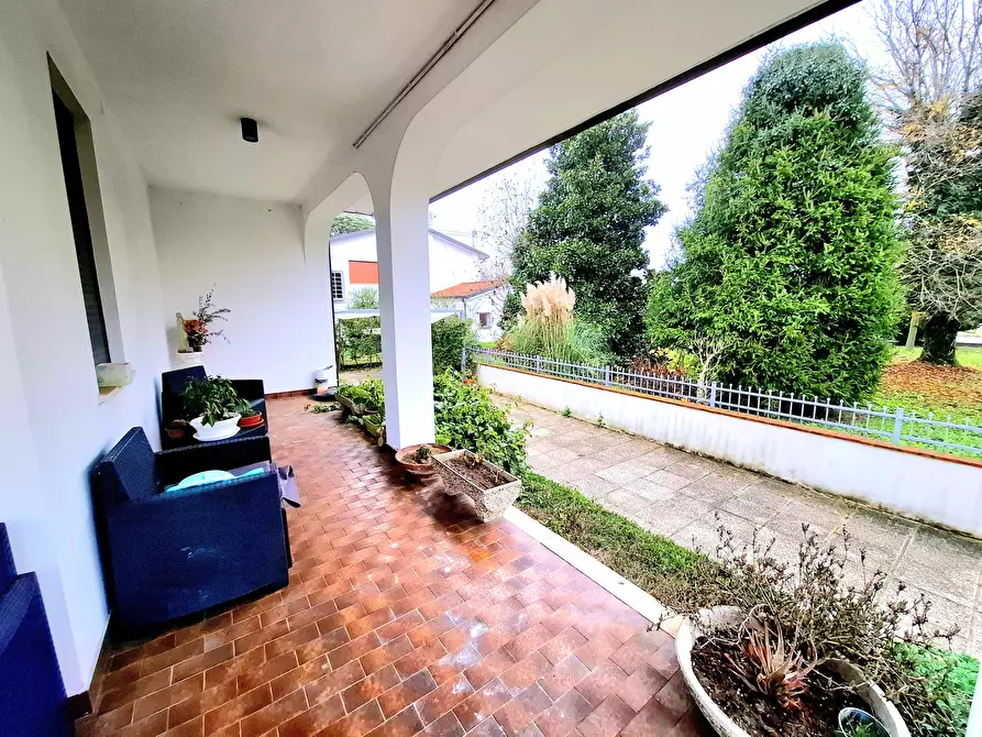 Immagine 20 di Villa in vendita  in Via Filippo Brunelleschi 42 a Rovigo