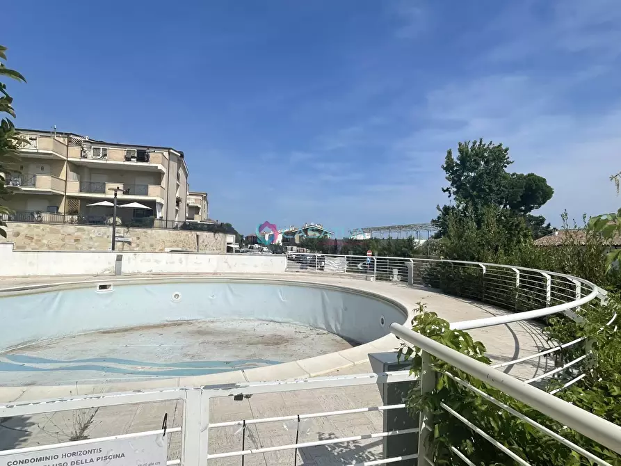 Immagine 34 di Trilocale in vendita  a Pineto