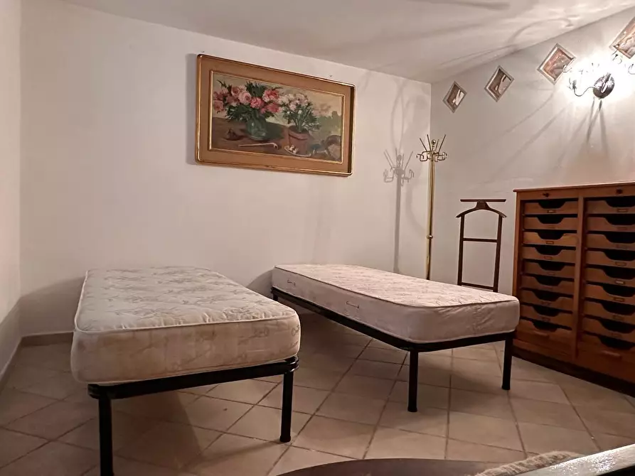 Immagine 10 di Porzione di casa in affitto  in Via Madonnina 55 a Ortonovo