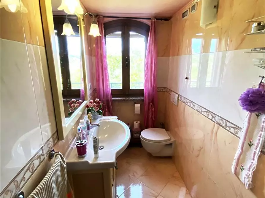 Immagine 22 di Villa in vendita  in Via Paternino 33 a Sarzana