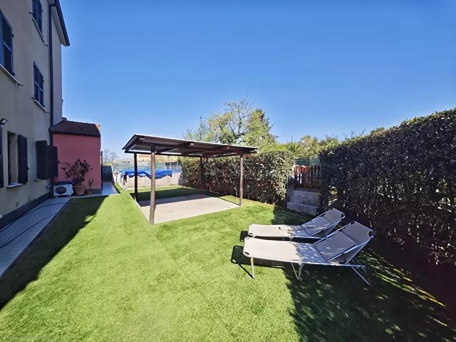 Immagine 25 di Pentalocale in vendita  in Via Socrate Benacci 29 a Sarzana