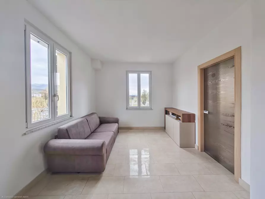 Immagine 11 di Quadrilocale in vendita  in Via Cisa 95 a Sarzana