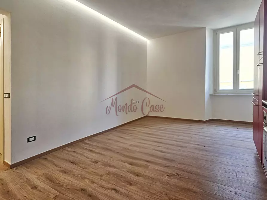 Immagine 2 di Trilocale in vendita  in Piazza Giacomo Matteotti 29 a Sarzana