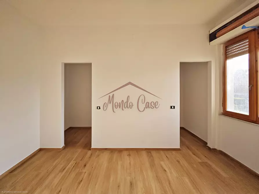 Immagine 29 di Porzione di casa in vendita  in Via dei Molini 148 a Sarzana