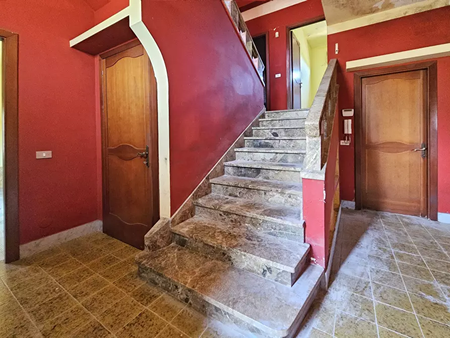 Immagine 14 di Villa in vendita  in Via Dogana 10 a Ortonovo