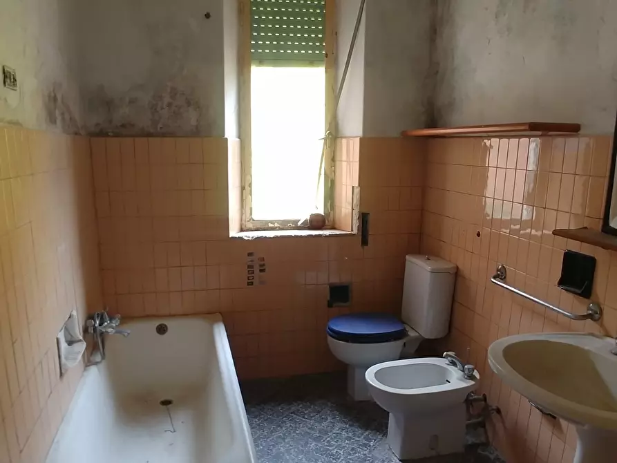 Immagine 18 di Casa bifamiliare in vendita  in Via Borgo di Mezzo a Sarzana