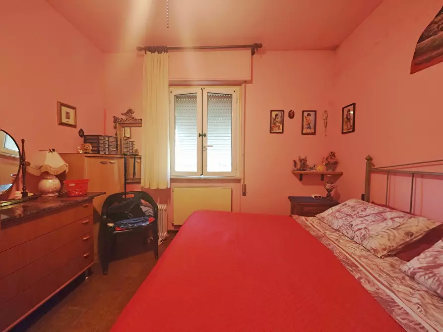 Immagine 40 di Quadrilocale in vendita  in Via Antonio Gramsci 31 a Ortonovo